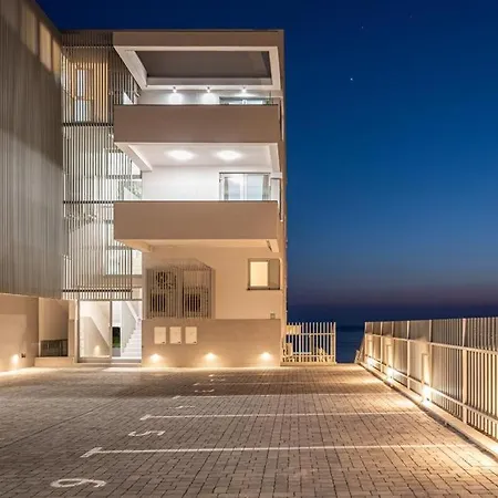 New Sunset פובליאנה