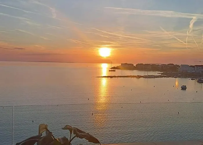 New Sunset 아파트