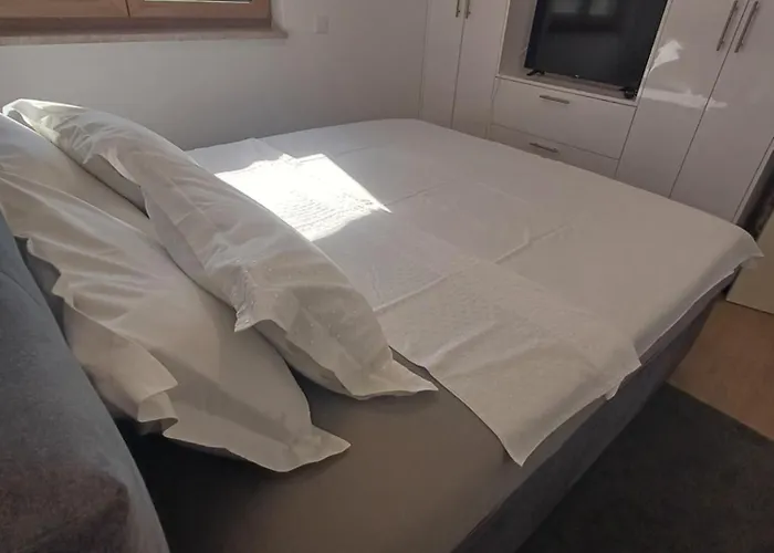 New Sunset פובליאנה